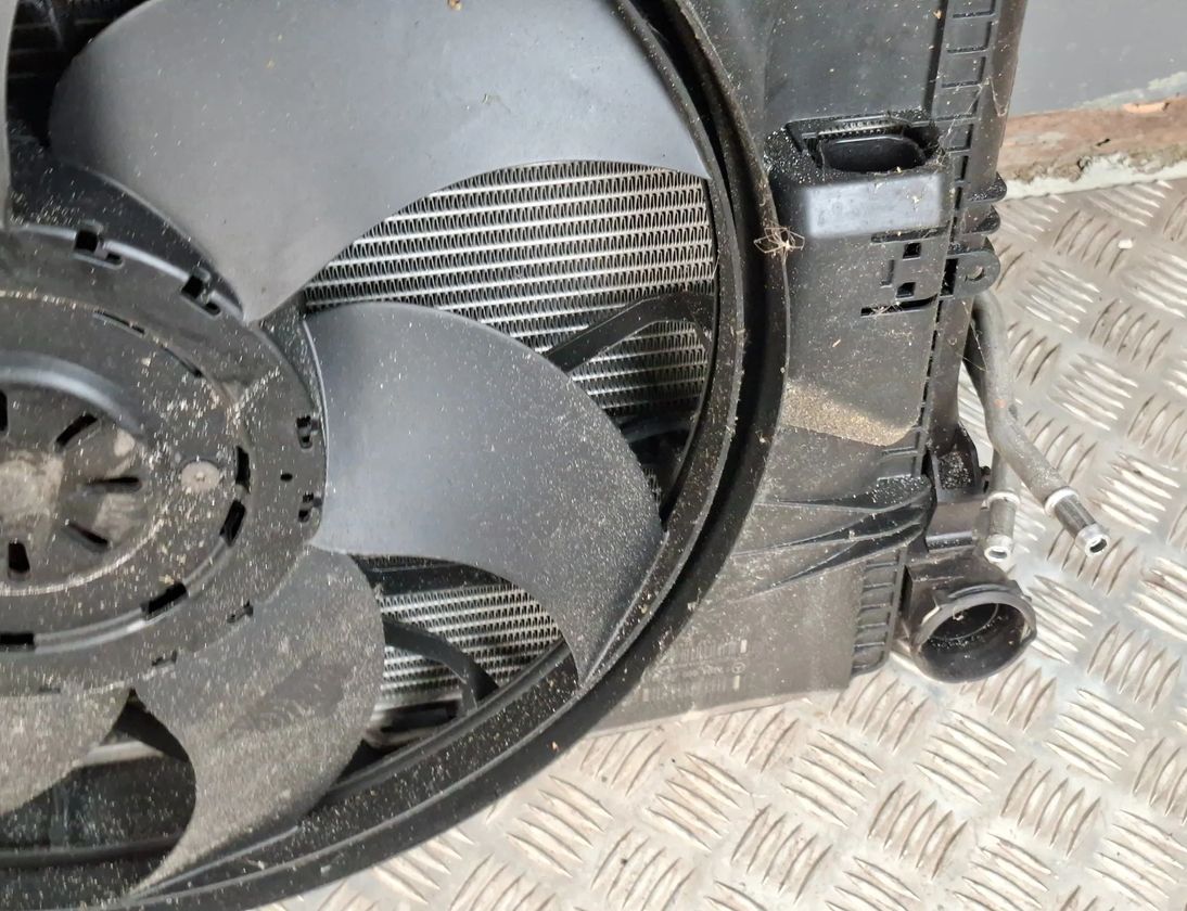 MERCEDES-BENZ C-Class W204/S204/C204 (2004-2015) Система охлаждения A2045000293,A2045000554 33077042