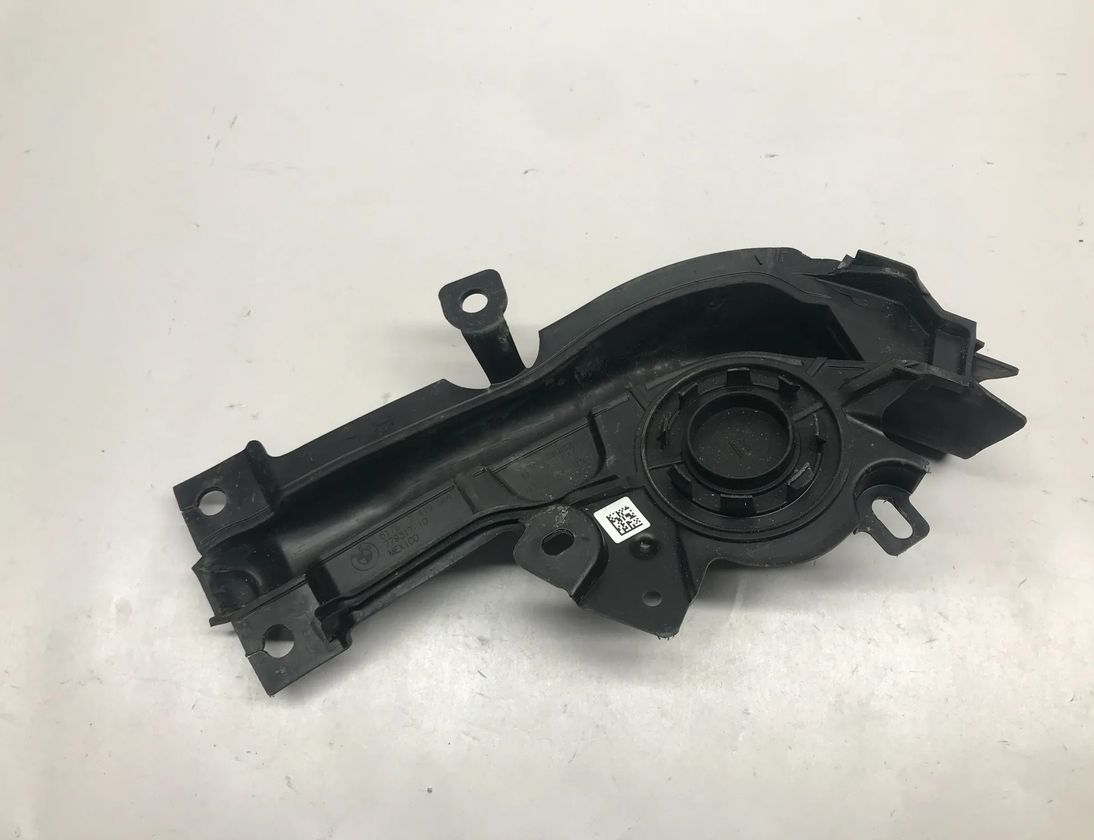 BMW 3 Series G20/G21/G28 (2018-2024) Engine Cover Rubber 51767419384,7419384 13955526