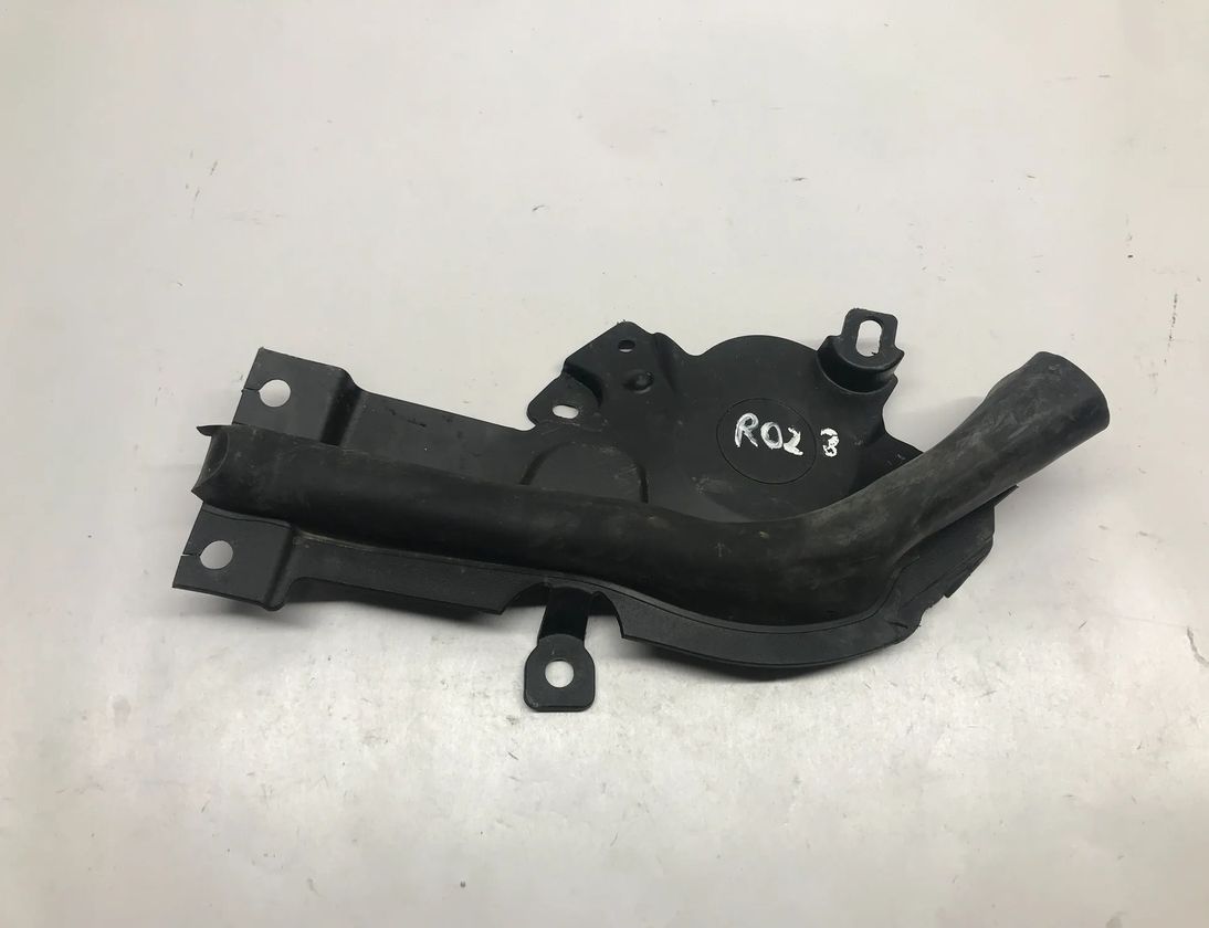 BMW 3 Series G20/G21/G28 (2018-2024) Engine Cover Rubber 51767419384,7419384 13955526