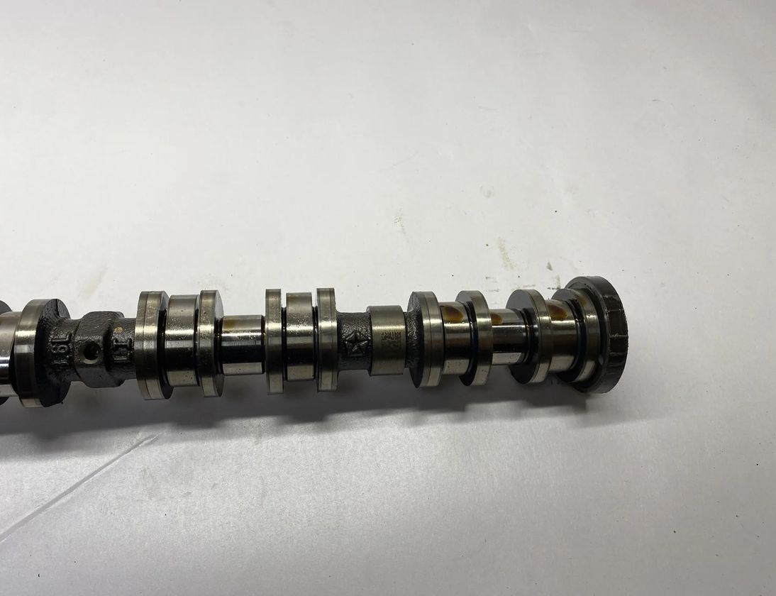 CHRYSLER Pacifica 2 generation (RU) (2016-2023) Pаспределительный вал 05047785AE,216713748 20566944