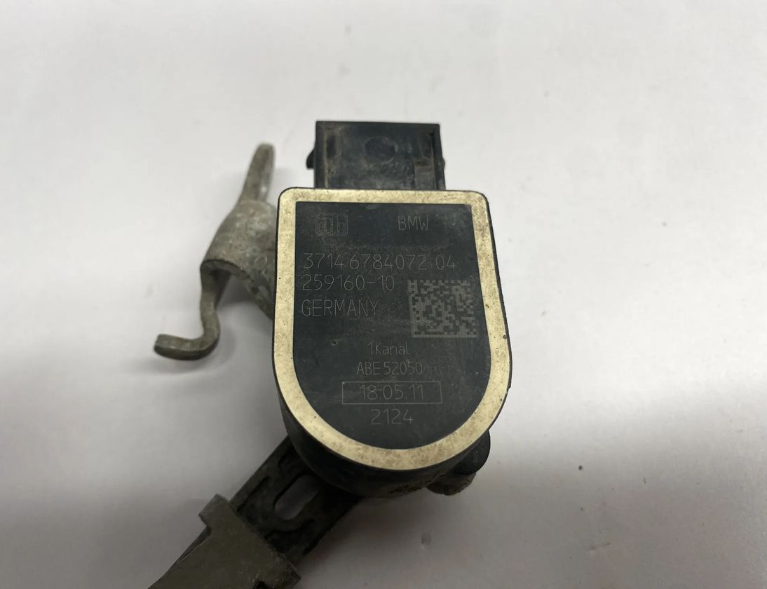 BMW 6 Series F06/F12/F13 (2010-2018) Датчик уровня передний левый 6784072,37146784072 22343208