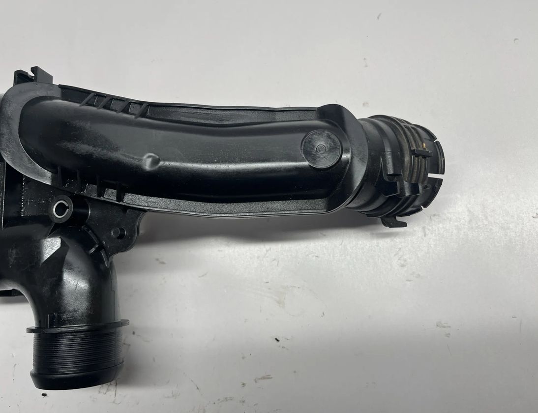 PEUGEOT 208 Peugeot 208 (2012-2015) шланг радиатора интеркулера 9804177580 22481260