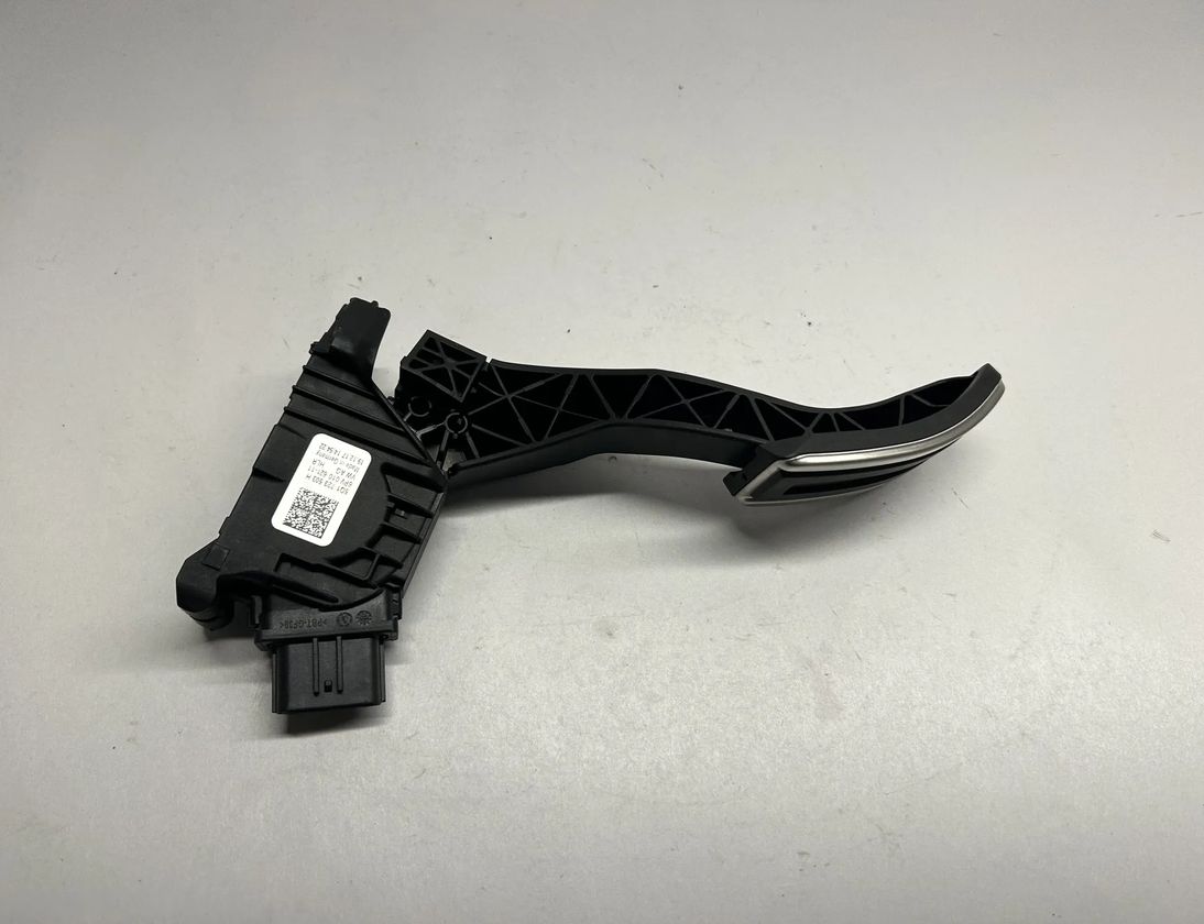 AUDI A3 8V (2012-2020) Akseleratora / gāzes pedālis 5Q1723503H,6PV010621,6PV010621-11 22925336