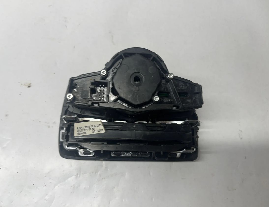 MERCEDES-BENZ C-Class W205/S205/C205 (2014-2023) Lukturu vadības slēdzis A2059051810 23793717