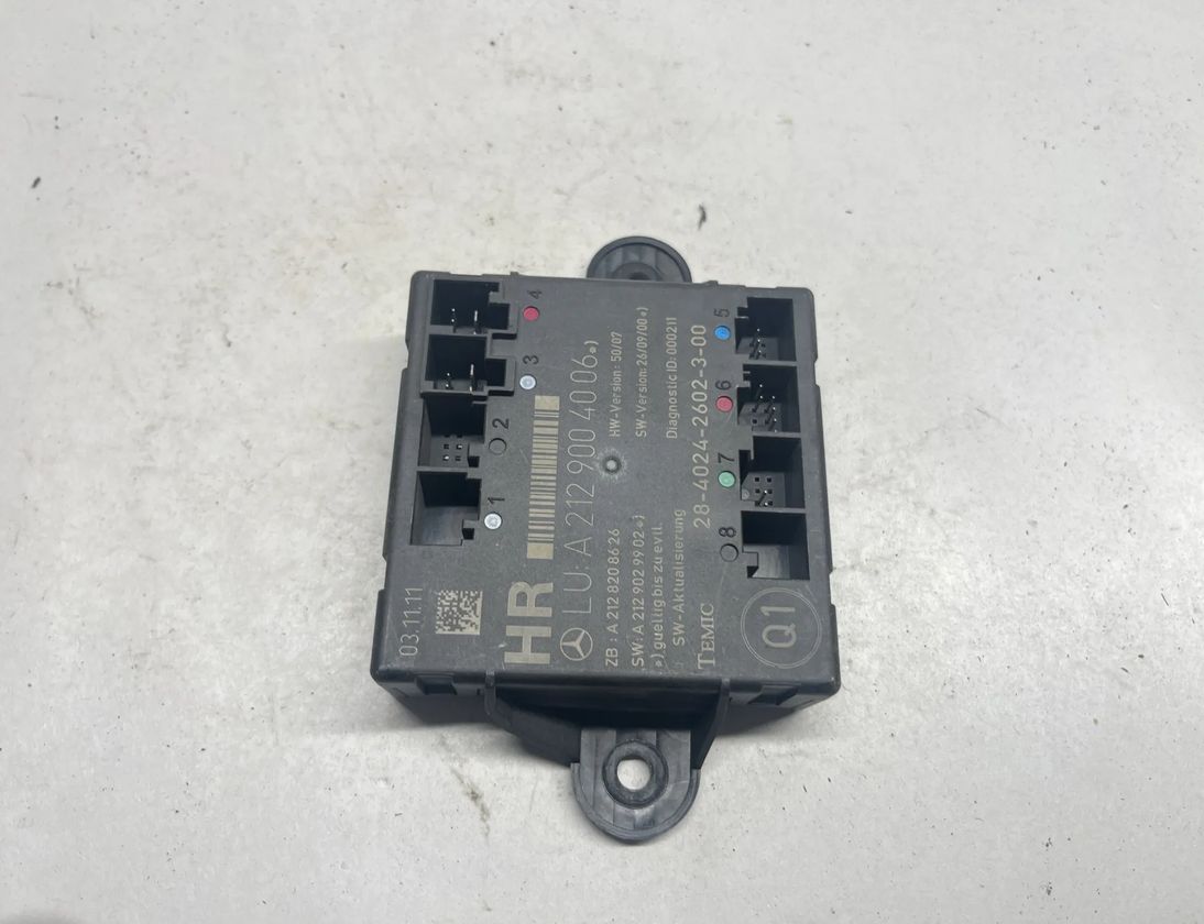 MERCEDES-BENZ E-Class W212/S212/C207/A207 (2009-2016) Блок управления дверей задние правые A2129004006 25661020