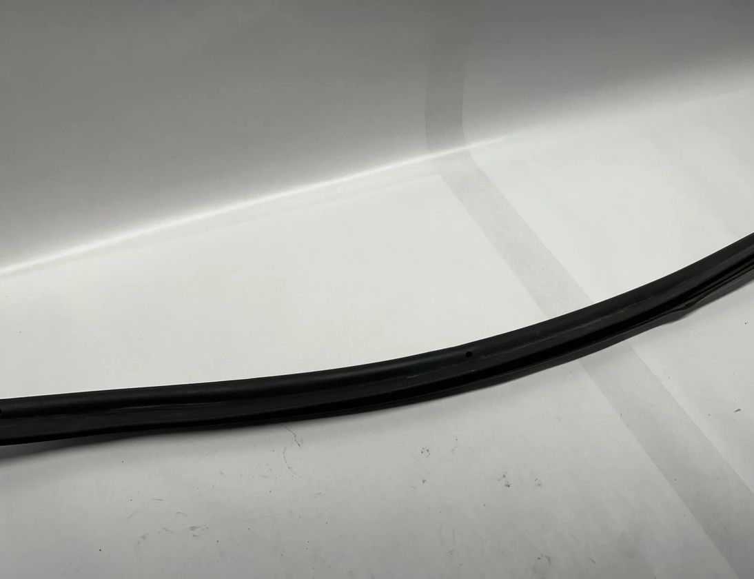 PORSCHE Cayenne 958 (2010-2018) Gumijas motora nodalījumā 7P5823727A 28328215