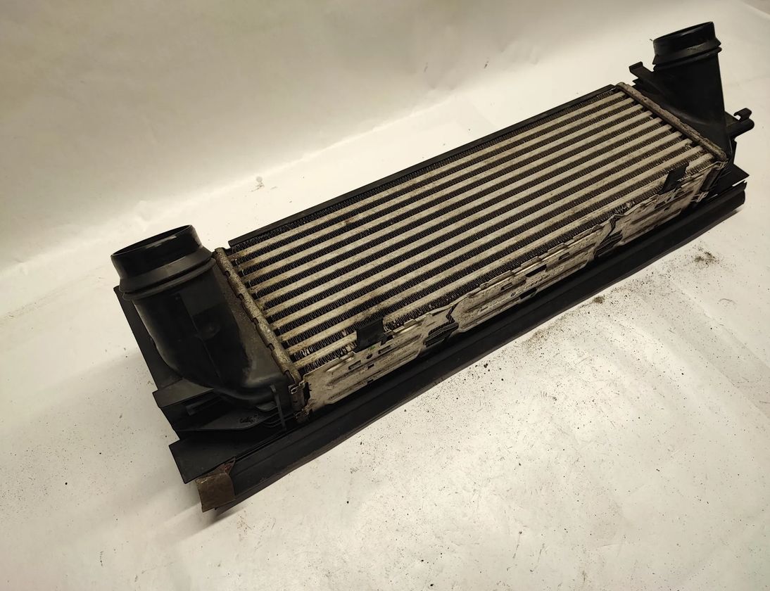 BMW 4 Series F32/F33/F36 (2013-2020) Starpdzesētāja/interkūlera radiators 7600533,760053304,15272311 28596532