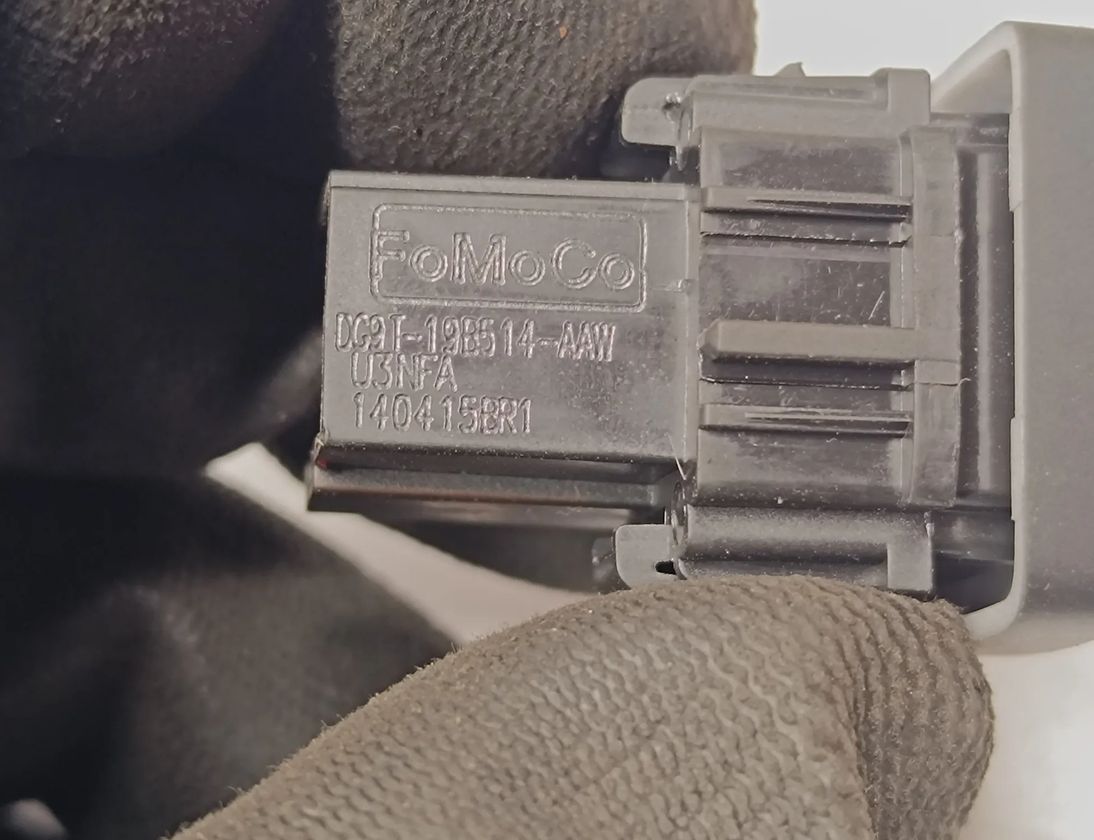 FORD Fusion 1 generation (2002-2012) Back cover Open Switches DG9T-19B514-AAW 28828271