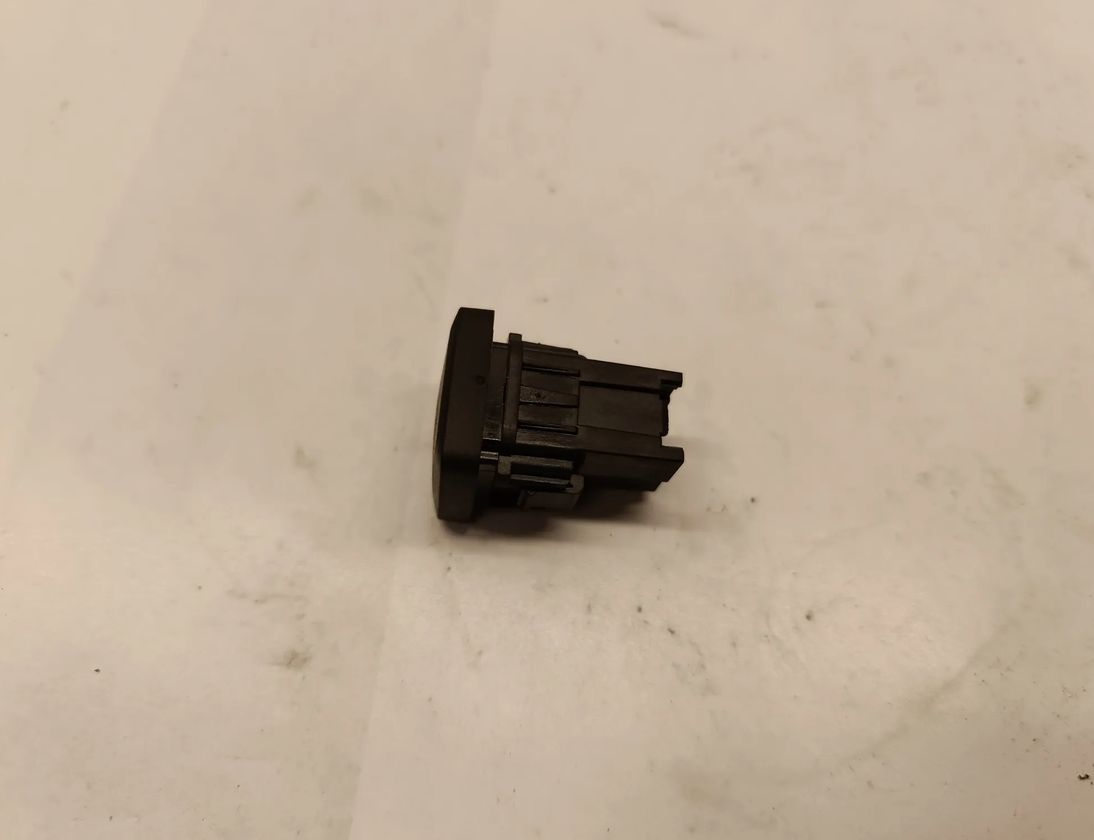 FORD Fusion 1 generation (2002-2012) Back cover Open Switches DG9T-19B514-AAW 28828271