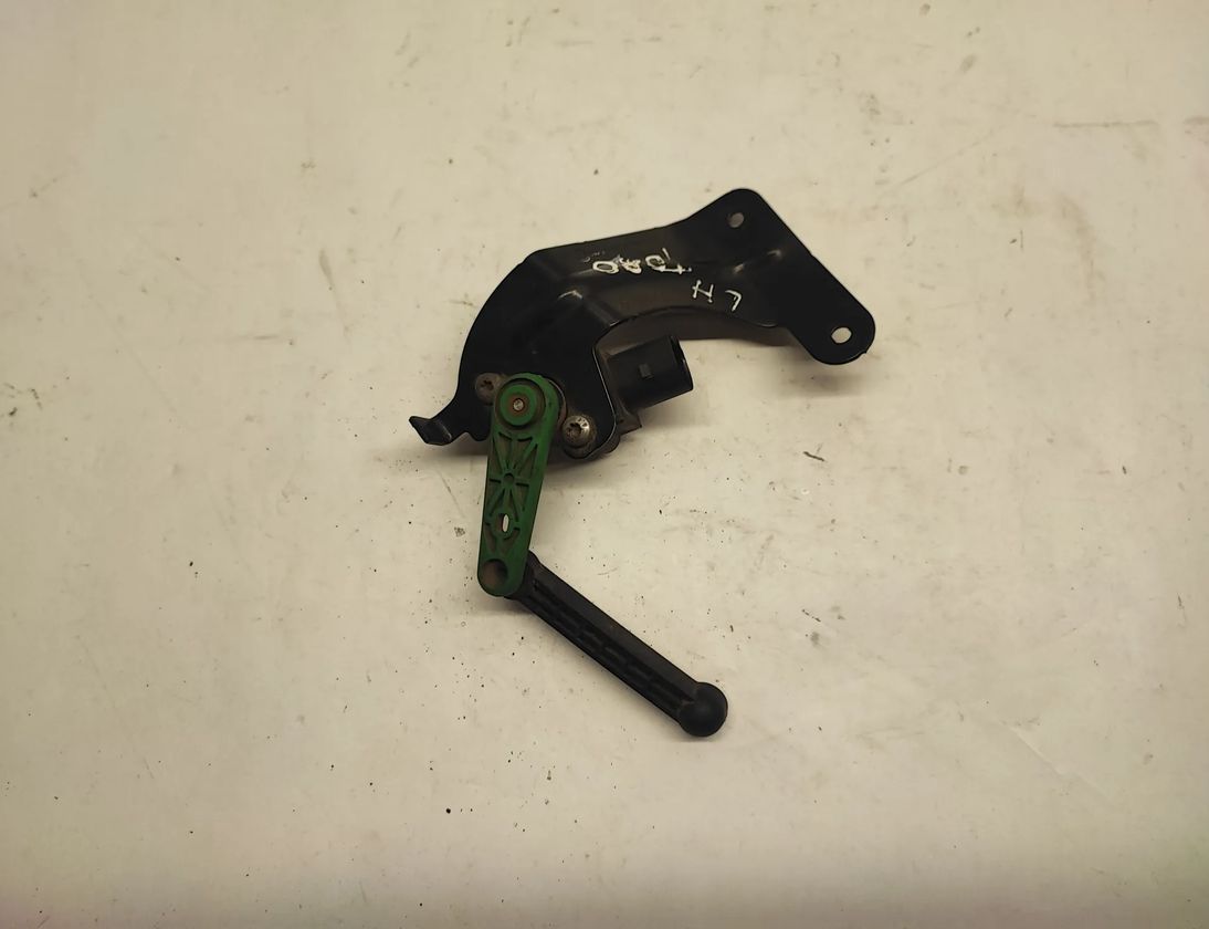 AUDI A3 8V (2012-2020) Aizmugurējā kreisā augstuma līmeņa sensors 5Q0512521G,5Q0907503 29073982