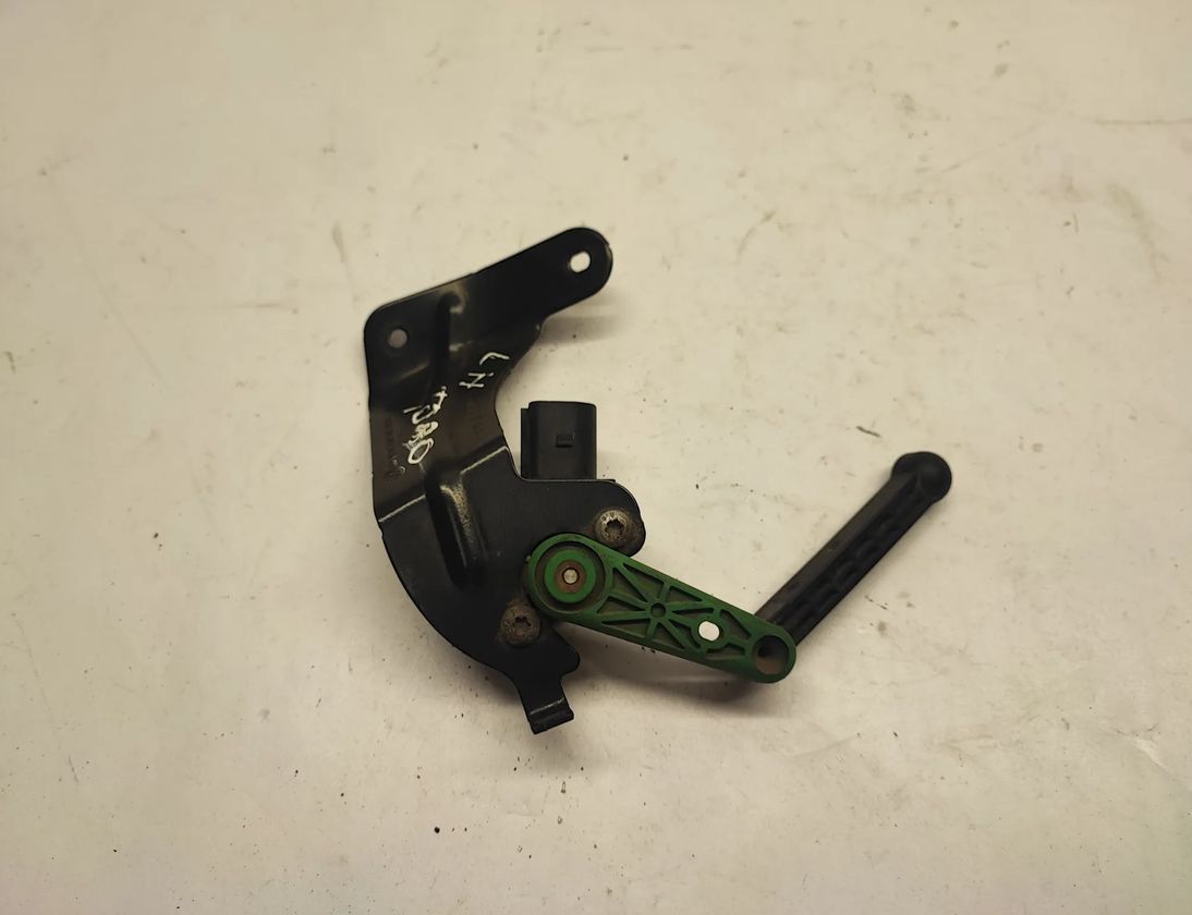 AUDI A3 8V (2012-2020) Aizmugurējā kreisā augstuma līmeņa sensors 5Q0512521G,5Q0907503 29073982