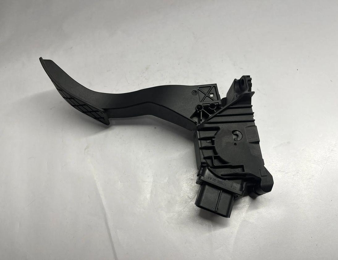 AUDI A3 8V (2012-2020) Педаль газа 5Q1723503H,5Q1723503 29796135