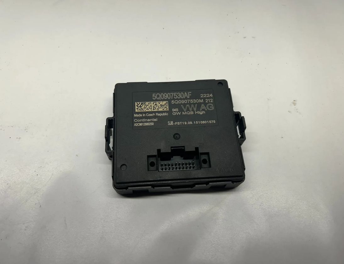 VOLKSWAGEN Golf R 7 generation (2013-2019) Vārtejas vadības bloks 5Q0907530AF 30439614