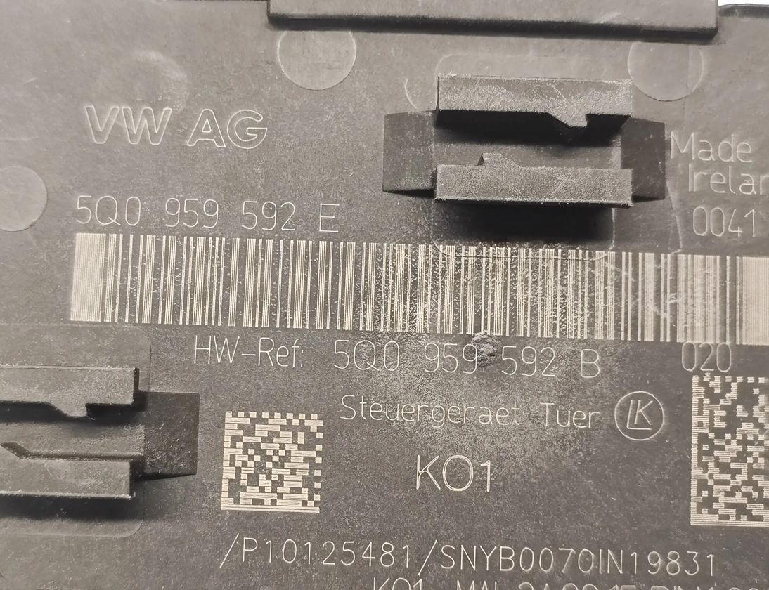 VOLKSWAGEN Golf R 7 generation (2013-2019) Priekšējo kreiso durvju vadības bloks 5Q0959592E,5Q0959592B 30449030
