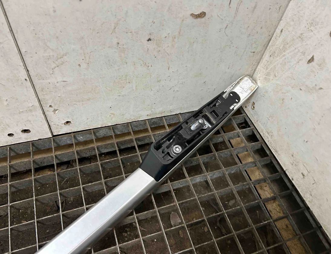 MERCEDES-BENZ GL-Class X166 (2012-2015) Kreisās puses jumta sliede A1668900993 32395190