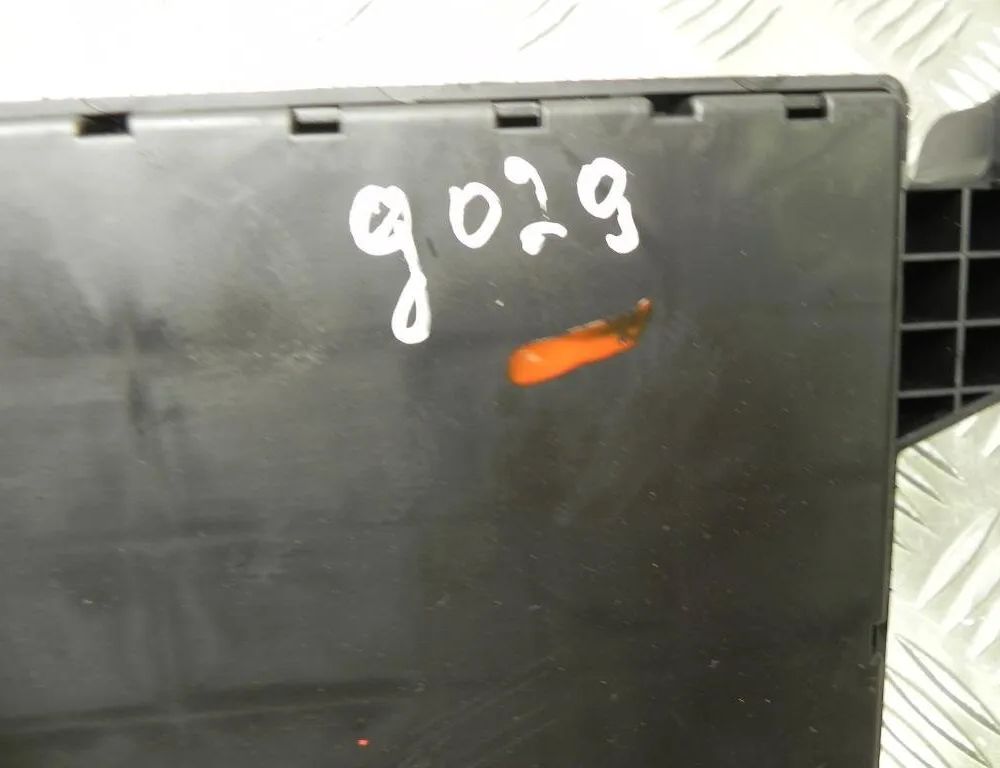 OPEL Astra J (2009-2020) Fuse box 13368651,365927271,1110138AA 23157714