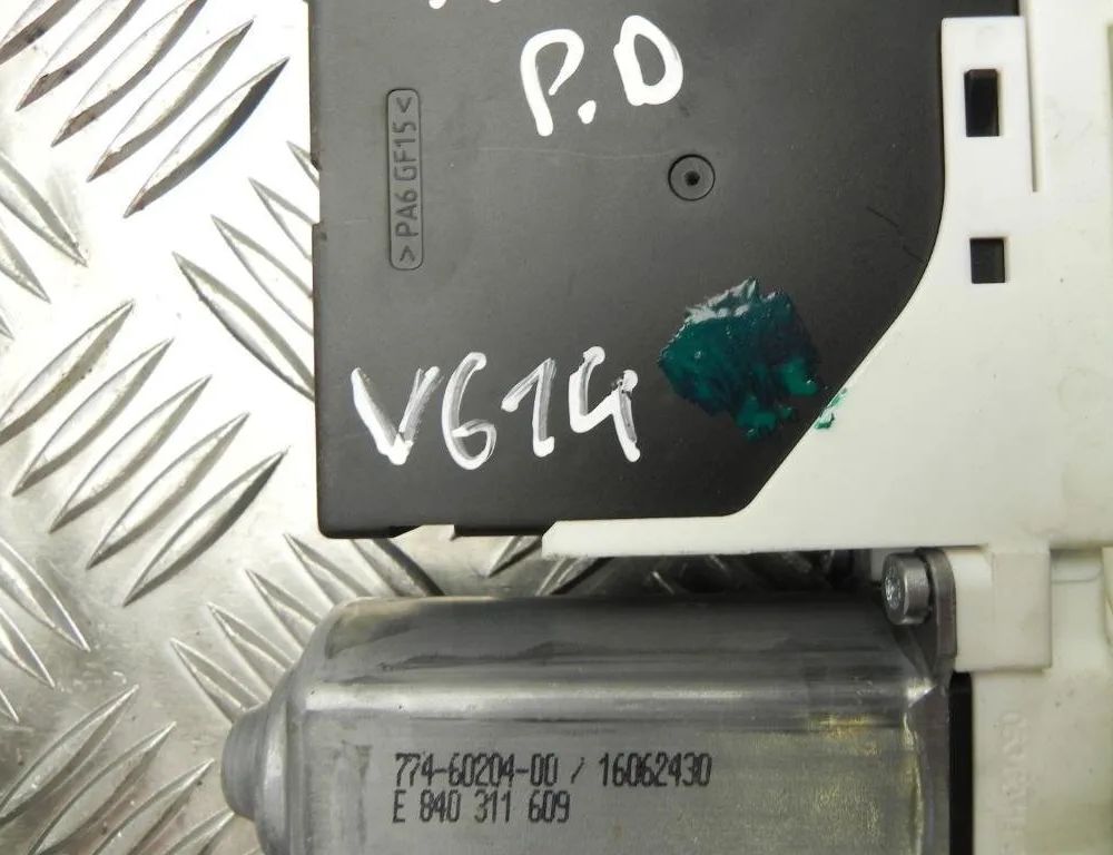 SEAT Leon 3 generation (2012-2020) Front Right Door Window Control Motor 1P0837402AE,3C8959701,3C0959793C 23184707