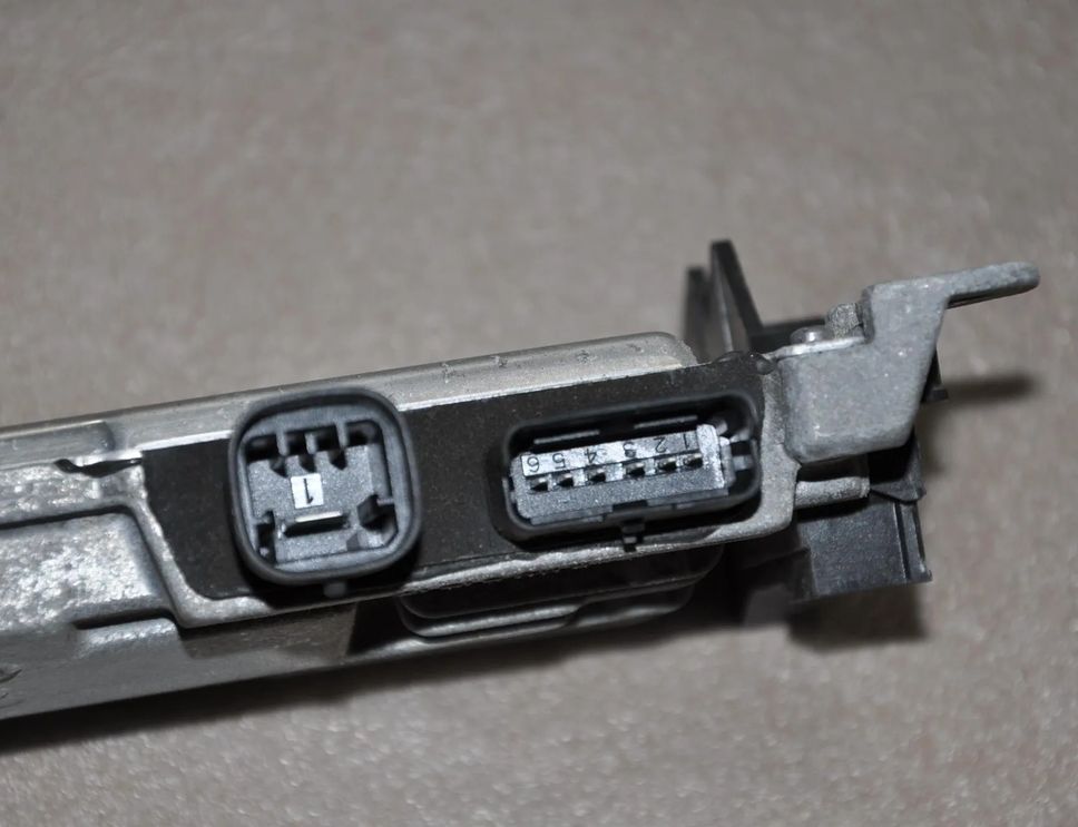 CITROËN C4 Picasso 2 generation (2013-2018) Relays 9819598180 23488550