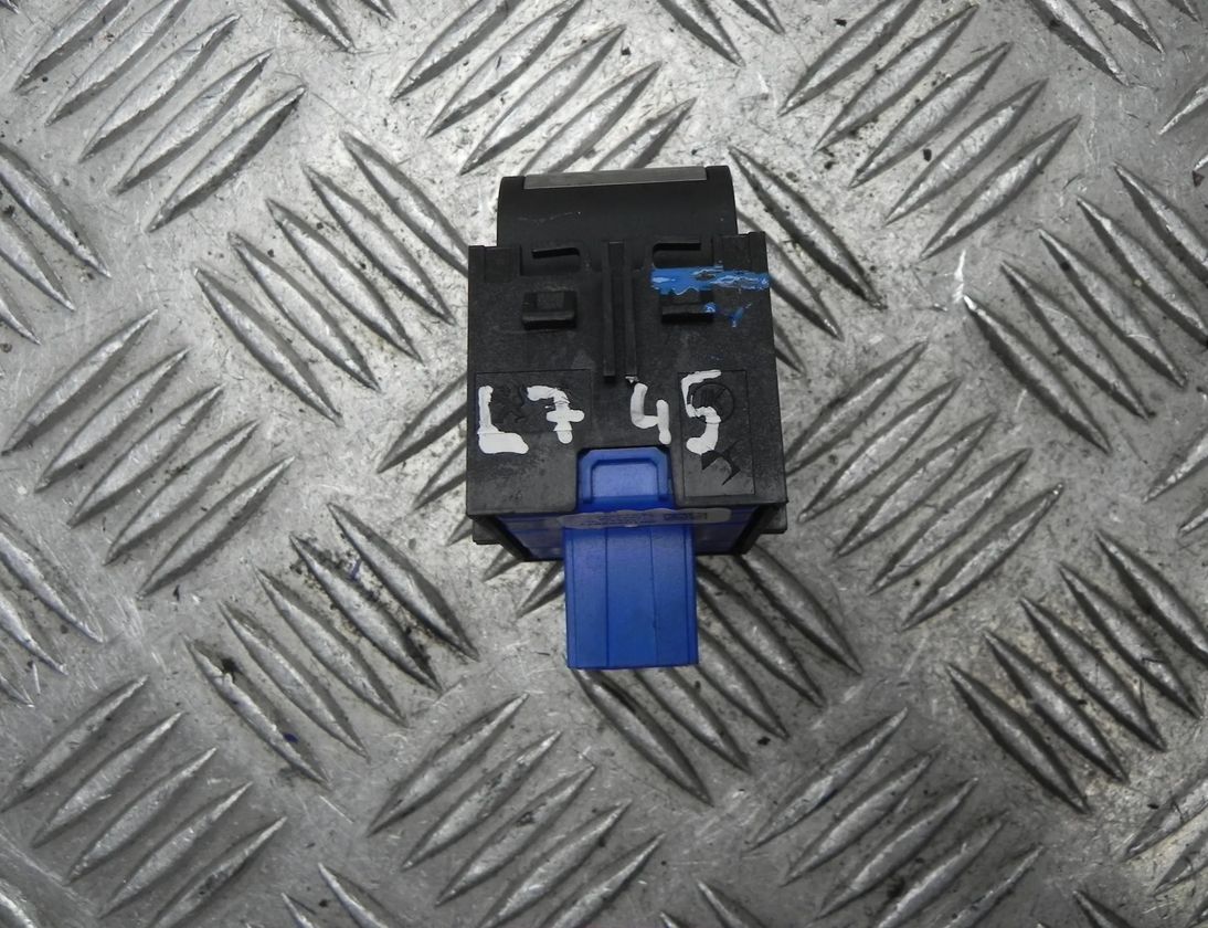 PEUGEOT 2008 2 generation (2019-2023) Stāvbremzes poga 9810593577 26242910