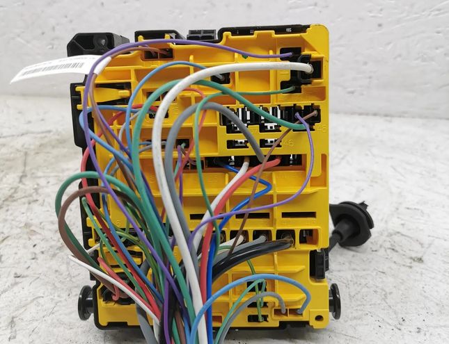 CITROËN C4 Cactus 1 generation (2014-2024) Fuse box 9804848480 28195648