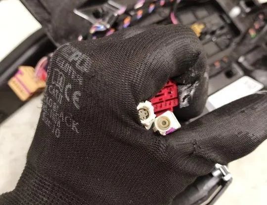 PORSCHE Taycan 1 generation (2019-2023) Подлокотник 9J1858987,9J1858988,9J1863239K 28971058