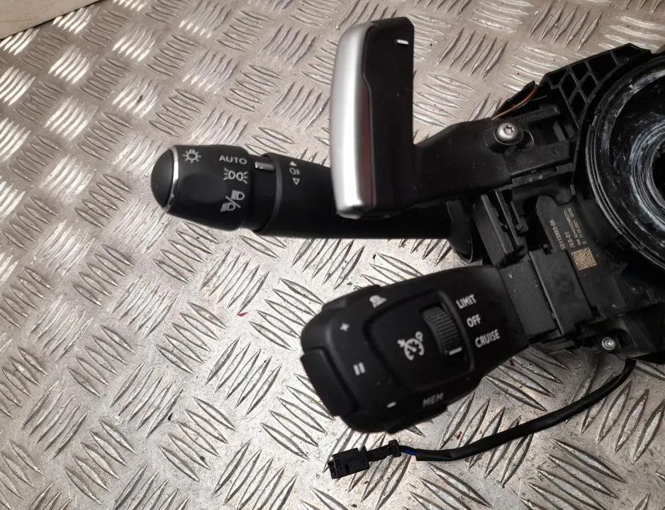 PEUGEOT 508 2 generation (2018-2023) Подрулевой переключатель 98312608ZD,96756731ZD 29030419