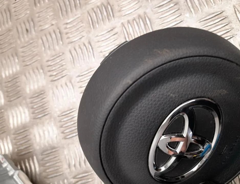 TOYOTA Yaris Cross 1 generation (2020-2023) Подушка безопасности руля 73220K0011,73960K0021,73210K0011,45130K0041 30406090