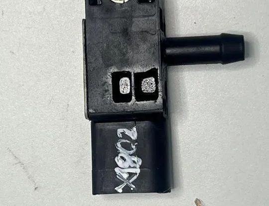 VOLKSWAGEN Passat B8 (2014-2023) Izplūdes gāzu temperatūras sensors 04L906051C 31887345