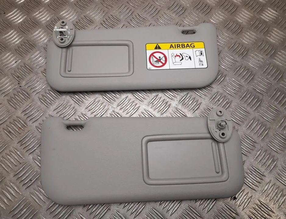 TOYOTA Yaris Cross 1 generation (2020-2023) Left Side Sun Visor 32235900