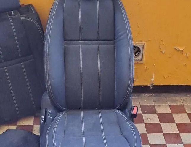 LAND ROVER Range Rover Velar 1 generation (2017-2024) Sēdekļu komplekts 33042708