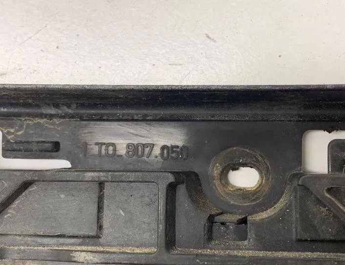 VOLKSWAGEN Touran 1 generation (2003-2015) Front Right Bumper Bracket 1T0807050 23928899