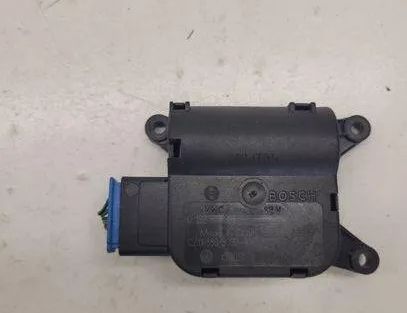 AUDI A6 C6/4F (2004-2011) Salona sildītāja vadības vārsti 4F0820511,0132801358 23931024