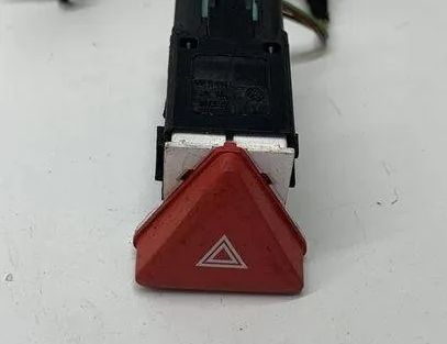 VOLKSWAGEN Golf 5 generation (2003-2009) кнопка опасности 1K0953509A 23931450