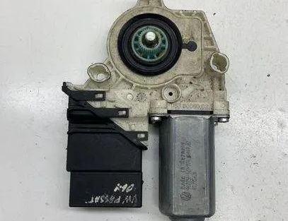 VOLKSWAGEN Passat Variant 1 generation (2010-2024) Aizmugurējo kreiso durvju loga pacēlāja motorīts 1K0959703F,974227107 23932622