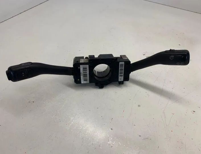 VOLKSWAGEN Passat Variant 1 generation (2010-2024) Подрулевой переключатель 8L0953513J,4B0953503F 23936541