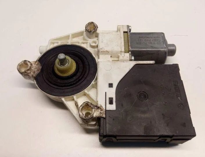 VOLKSWAGEN Golf 5 generation (2003-2009) Front Right Door Window Control Motor 1K0959702K,1K4837402N,9800362 23940333