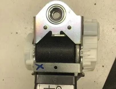 BMW 3 Series E90/E91/E92/E93 (2004-2013) Front Left Seatbelt 9117220,33035648 23952638