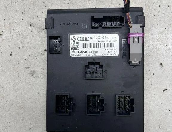 AUDI A4 B7/8E (2004-2008) Komforta vadības bloks 8K0907063K 30587643