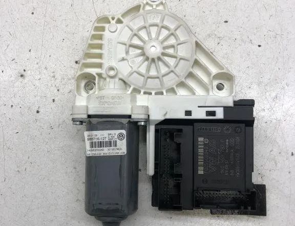 VOLKSWAGEN Passat B7 (2010-2015) Priekšējo kreiso durvju logu pacēlāja motorīts 3C1837462L,1K0959792P 30588613