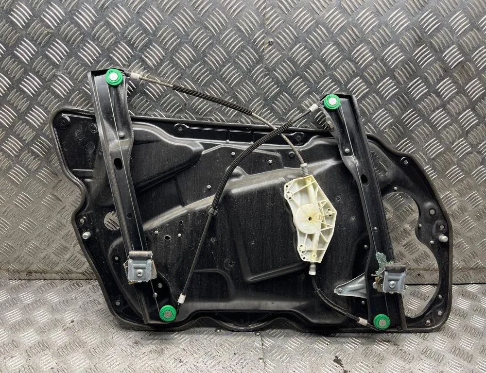 VOLKSWAGEN Passat B7 (2010-2015) Aizmugurējo labo durvju logu pacēlājs 3C1837756K,969243100 30590550