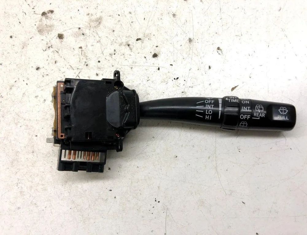 TOYOTA Corolla E120 (2000-2008) Wiper Control 17A164 30591278