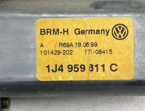 VOLKSWAGEN Bora 1 generation (1998-2005) Моторчик стеклоподъемника задней левой двери F005S00049,1J4959811C 30593274