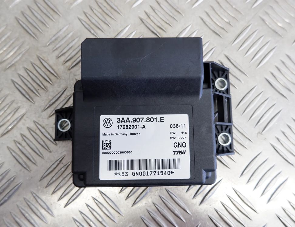 VOLKSWAGEN Passat B7 (2010-2015) Блок управления ручным тормозом 3AA907801E 11389828