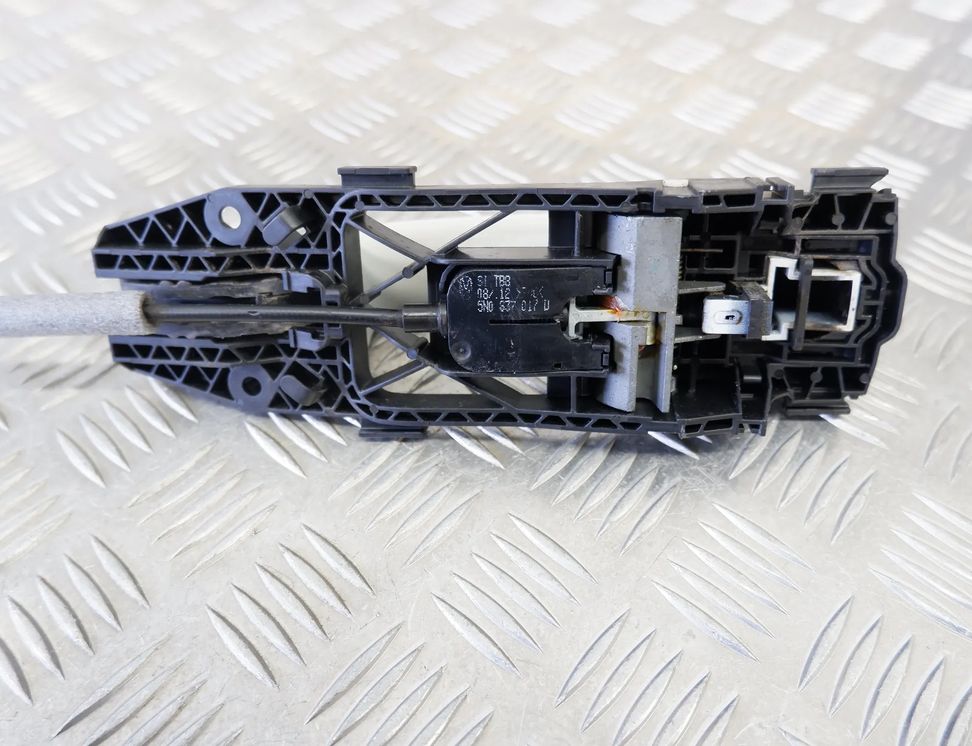 VOLKSWAGEN Touareg 2 generation (2010-2018) Rear Left Door Exterior Handle 5N0839885H,5N0837017D 14524431