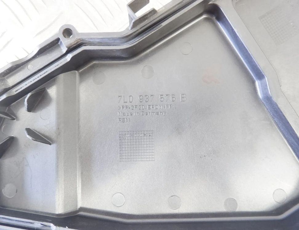 VOLKSWAGEN Touareg 2 generation (2010-2018) Drošinātāju kārba 7L0937559,7L0937503D,7L0937576B,7L0937576A 14548061