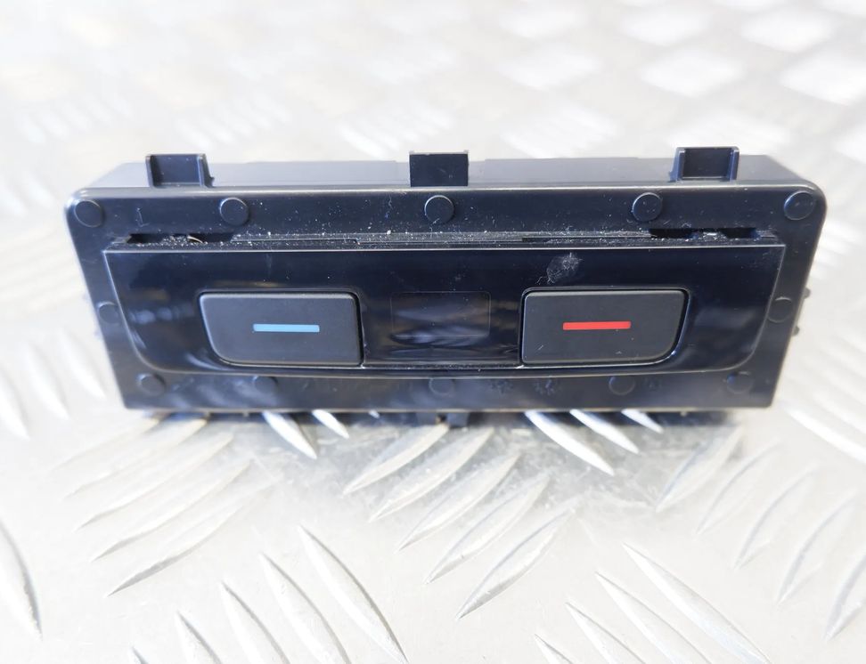 VOLKSWAGEN Tiguan 2 generation (2016-2024) Climate Control Unit 3G0907049D 14618956