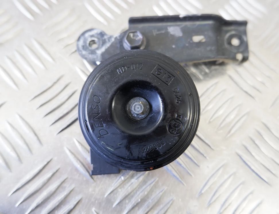 TOYOTA Yaris 4 generation (2020-2023) Signāla taure 86520-0D050 17268826