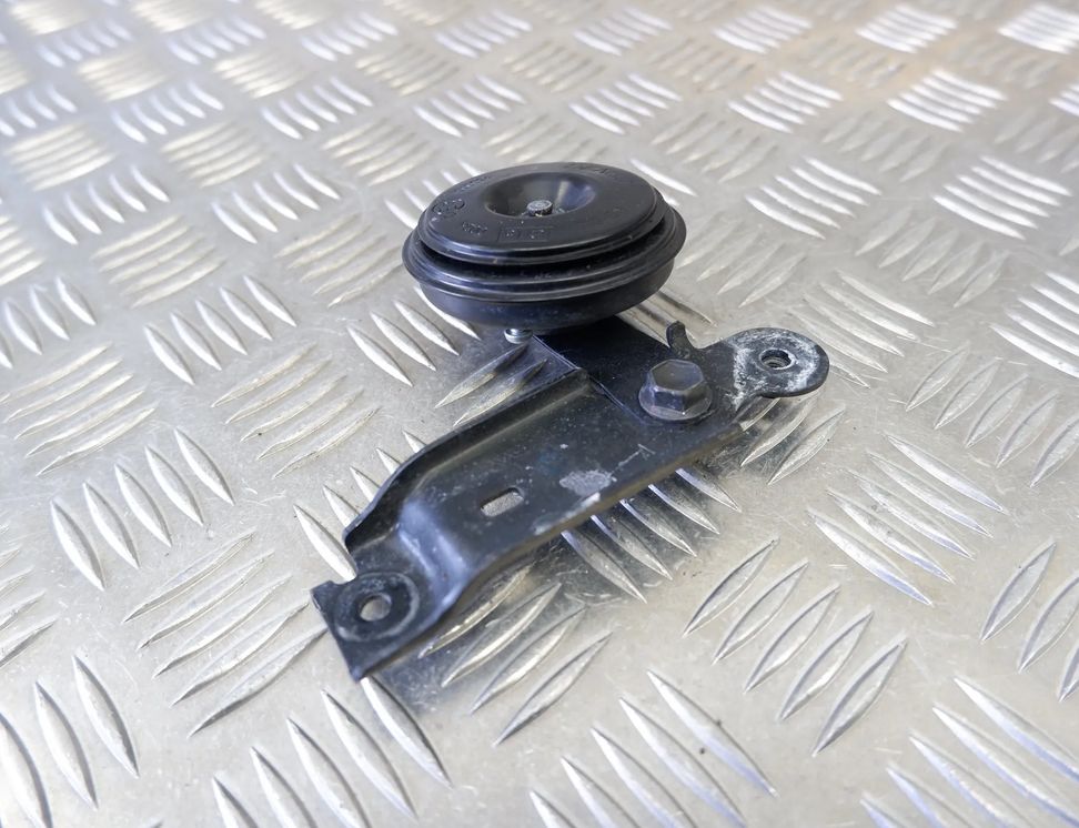 TOYOTA Yaris 4 generation (2020-2023) Signāla taure 86520-0D050 17268826