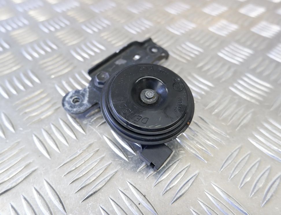 TOYOTA Yaris 4 generation (2020-2023) Signāla taure 86520-0D050 17268826