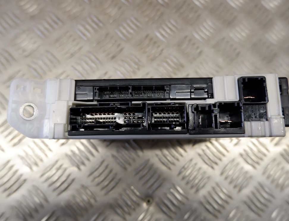 TOYOTA Yaris 4 generation (2020-2023) Блок управления Комфорт 89221-K0020,82730-K0080 21914193